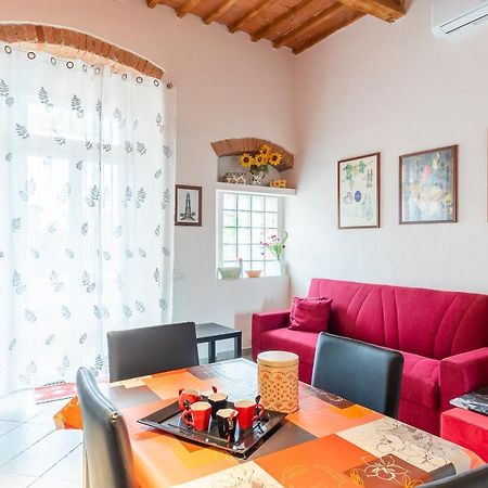 Piazza Sforzini Cozy Apartment Near The Sea! Livorno Exterior photo